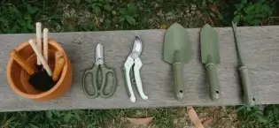garden equipment & supplies