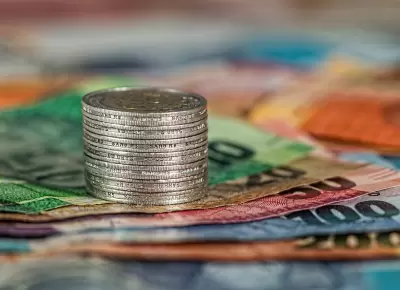 How Small Businesses Can Leverage Currency Fluctuations