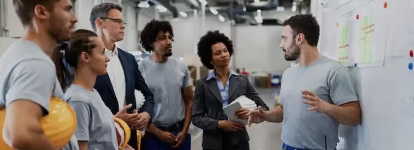 How much notice do I need to give when dismissing an employee?