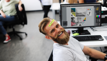 7 things you need to consider if you are a full time employee that wants to start a side business