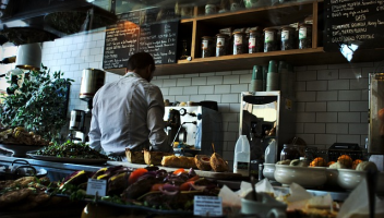 Innovative tools for SMEs: can you make reward programs a win-win?