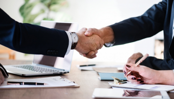 What's the difference between business name and company registration?