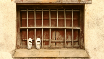 Increase engagement with your brand by helping customers tell your story